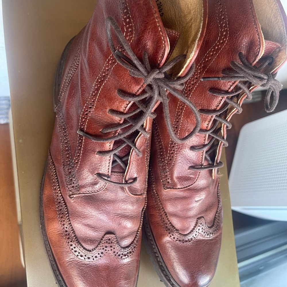 FRYE & CO - Men's Brown Leather Brogue Boots sz. 11.5